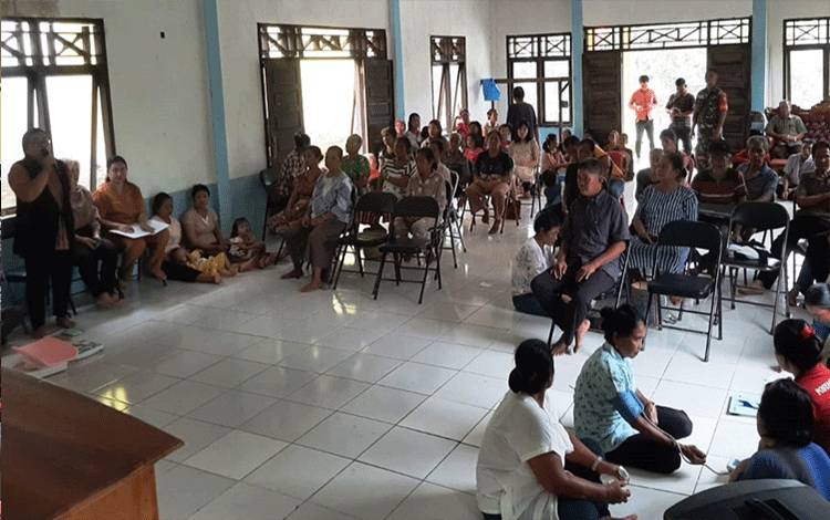 Kolaborasi Penyuluhan Posyandu di Lokasi TMMD Lamandau