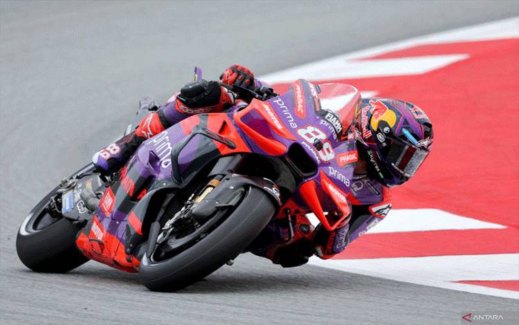Martin dan Aleix Espargaro Bergantian Pimpin Hari Pertama GP Catalunya