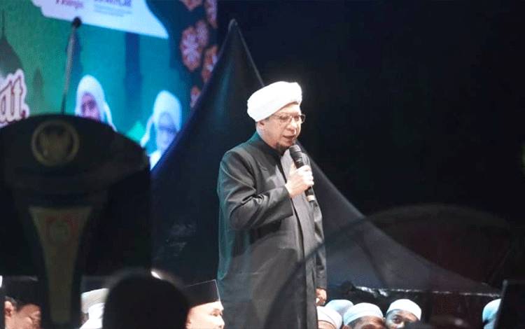 Al Habib Quraisy: Sholawat Dekatkan Diri dengan Nabi Muhammad SAW