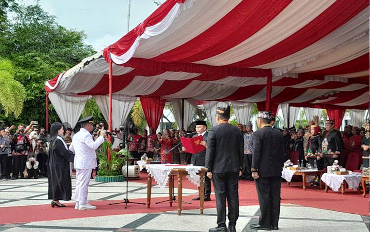 Gubernur Kalteng Lantik Herson B Aden Sebagai Pj Bupati Gumas