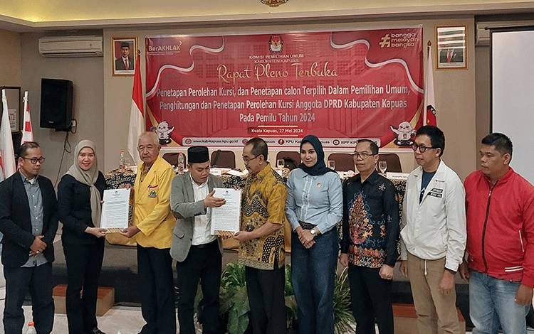 KPU Kapuas Tetapkan 40 Nama Calon Terpilih Anggota DPRD Kabupaten Hasil Pemilu 2024, Berikut Daftarnya
