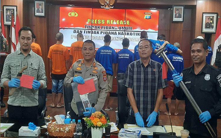 Lagi, Polres Kobar Bekuk 5 Pencuri Sawit Perusahaan