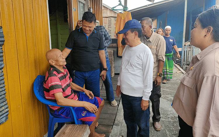 Wakil Ketua I DPRD Kalteng Ajak Masyarakat Kalteng Bersatu dalam Membantu Sesama
