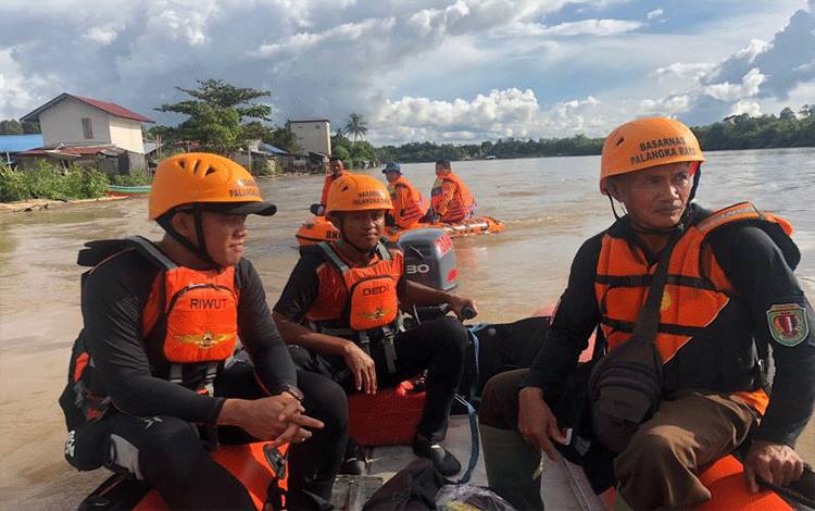 Tim SAR Palangka Raya Cari Korban Kapal Terbalik di Sungai Katingan
