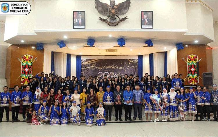 Hadiri Pelepasan Siswa SMPN 1 Tanah Siang Selatan, Asisten III Setda Mura: Masa Depan di Tangan Kalian
