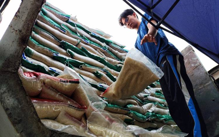 Beras Murah Berkualitas Jadi Senjata Ampuh Tekan Inflasi di Palangka Raya