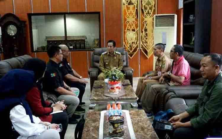 Pj Bupati Barito Utara Terima Audiensi Direktur Perlindungan Ditjen Perkebunan dan Dirjen Perbenihan Kementan