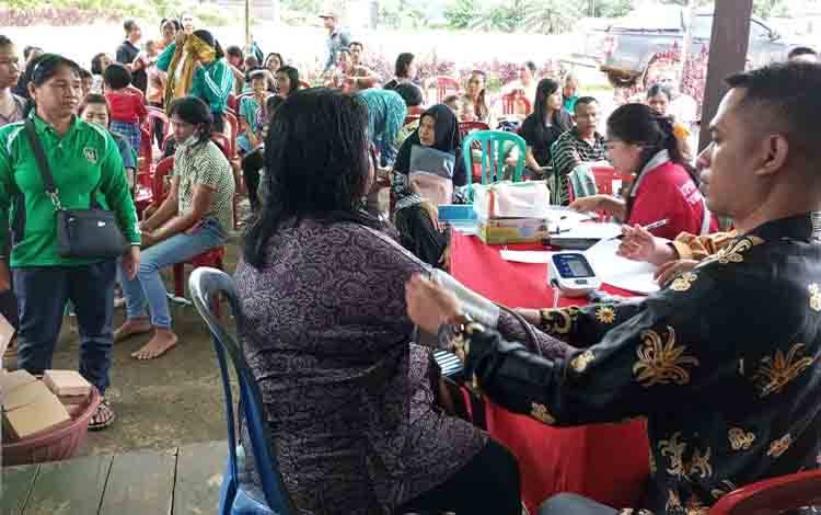Warga Antusias Manfaatkan Pelayanan Kesehatan Bergerak