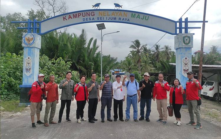 Dislutkan Kalteng Dampingi Tim Peneliti UGM Yogyakarta
