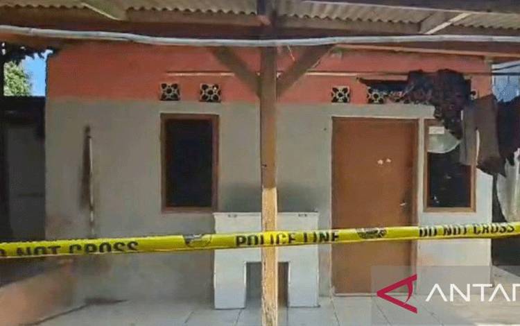 Pria Ditangkap Densus 88 di Cikampek Tertutup Soal Identitas