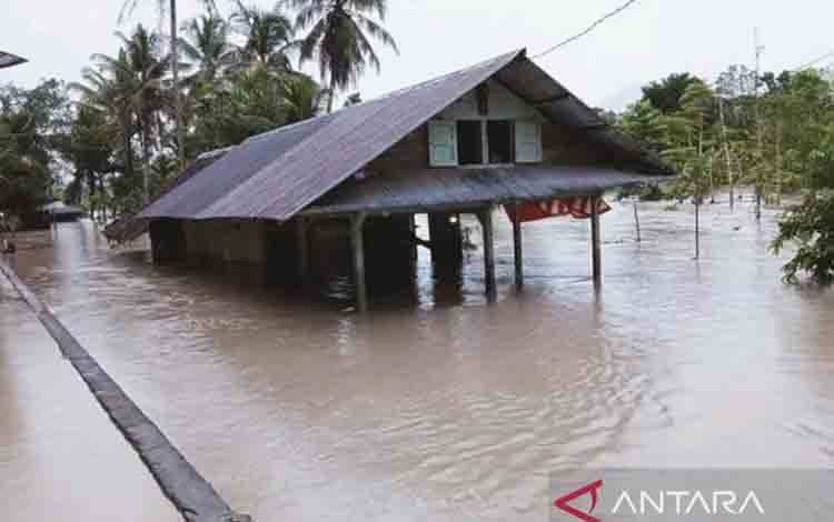 BNPB Catat Korban Banjir Tanah Longsor Nias Barat Capai 4.000 Jiwa