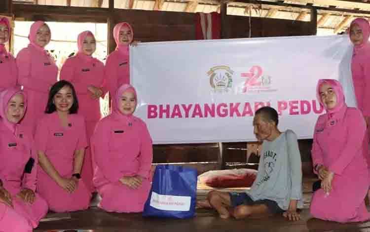 Polres Seruyan dan Bhayangkari Laksanakan Bakti Sosial