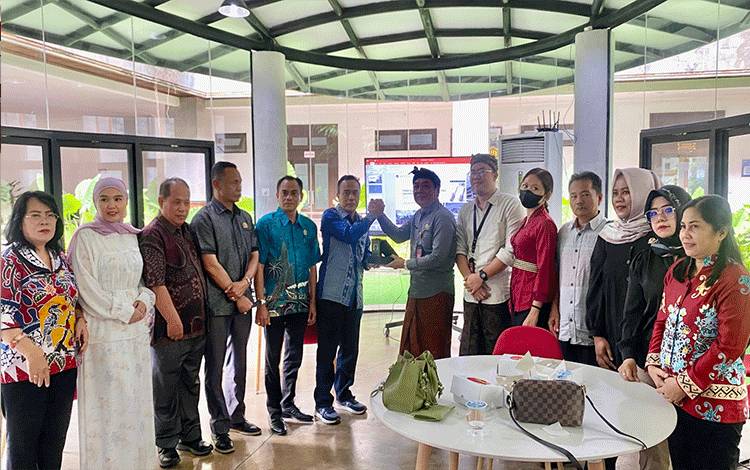 Pansus I DPRD Kapuas Juga Kunjungi Dinas PUPR Badung Konsultasi Raperda Bangunan Gedung