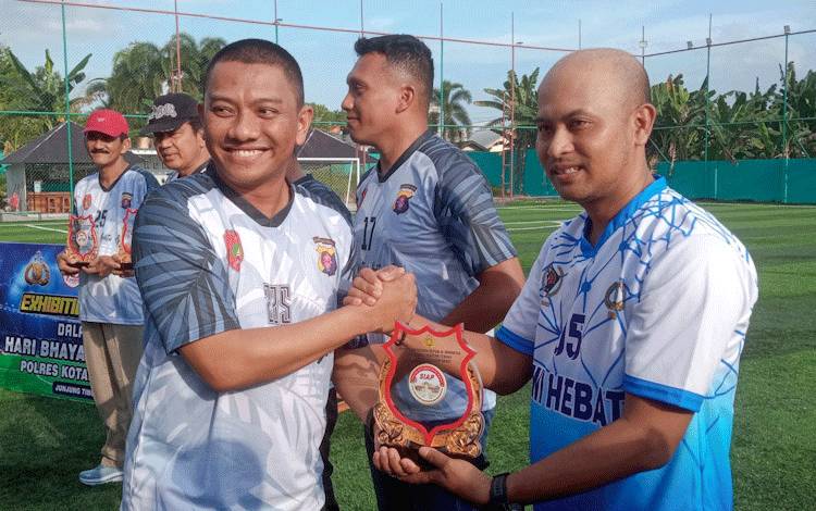 Polres Kobar Gelar Exhibition Mini Soccer Peringati Hari Bhayangkara ke-78