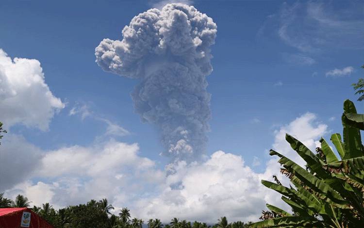 Gunung Ibu Tak Lagi Berstatus Awas