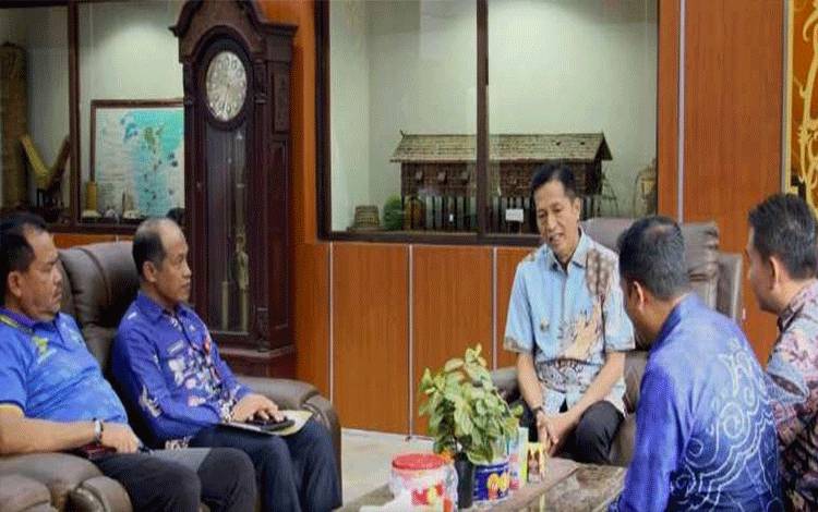 Pj Bupati Barito Utara Terima Kunjungan PLN UP3 Kuala Kapuas