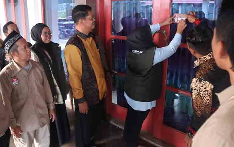 Pj Bupati Seruyan Terima Petugas Pantarlih untuk Coklit Data