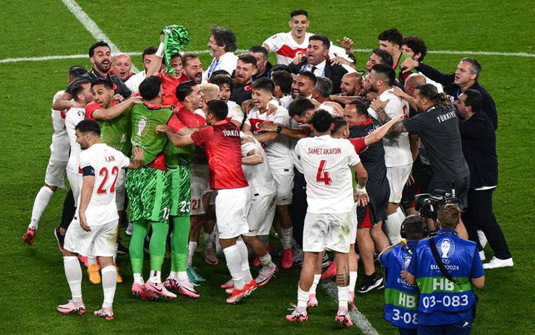 Turki ke Babak 16 Besar Setelah Tekuk Republik Ceko 2-1
