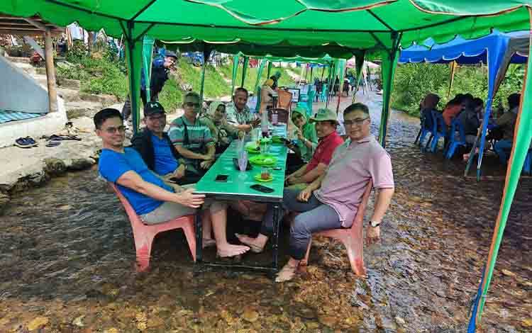 Kenalkan Objek Wisata untuk Profesor dari Malaysia, Jepang, dan Korea