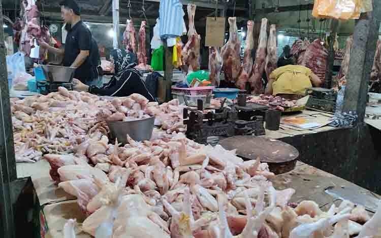 Harga Ayam Turun Mencapai Rp30.000 per Kg