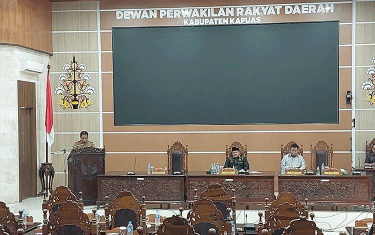 DPRD Kapuas Gelar Paripurna Penyampaian Jawaban Kepala Daerah Atas Pemandangan Umum Fraksi