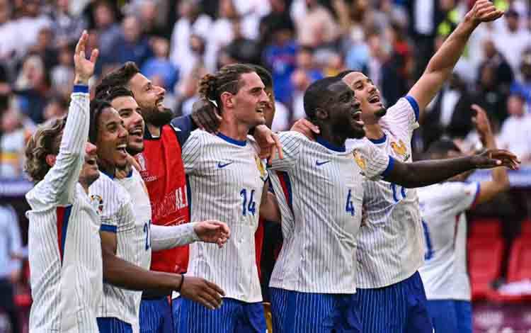 Gol Bunuh Diri Vertonghen Antar Prancis ke Perempat Final