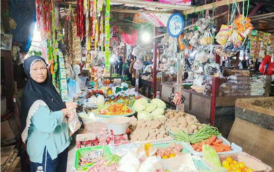 Harga Cabai di Pasar Sayur dan Ikan Kuala Pembuang Turun Jadi Segini...