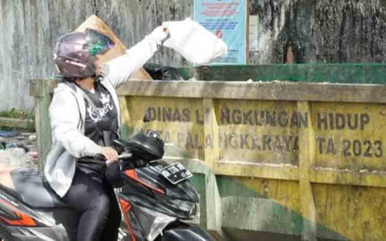 DLH Palangka Raya Luncurkan Program Pengelolaan Sampah Berbasis Masyarakat