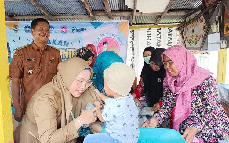 Pj Bupati Seruyan Ajak Masyarakat Aktif ke Posyandu