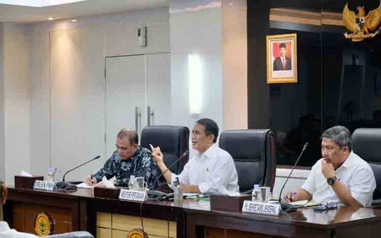 Mentan Upayakan Percepatan Penyediaan Daging dan Susu Nasional