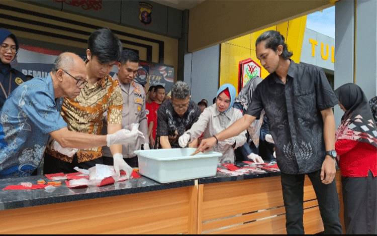 Polres Kotim Amankan Hampir 1 Kg Sabu dari 30 Tersangka