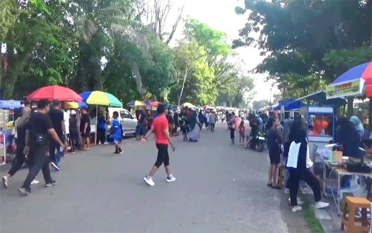 Pemkab Kotim Kaji Taman Kota Sampit Sebagai Car Free Day