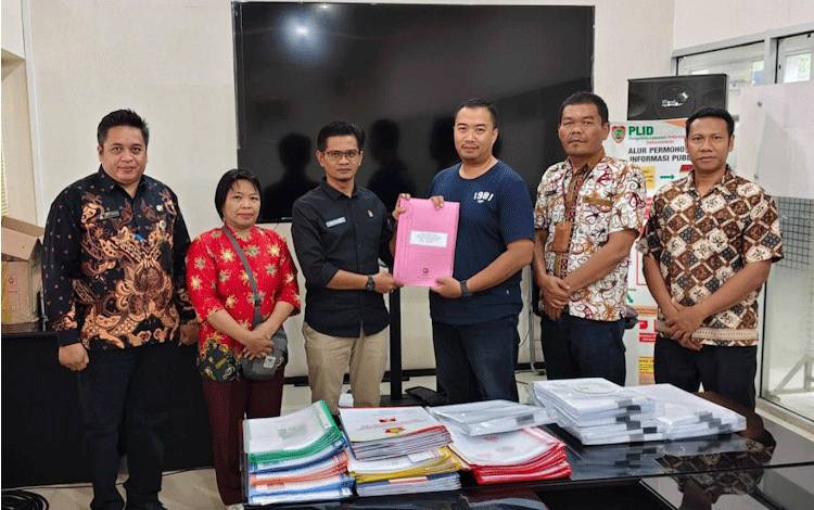 KPU Kobar Dampingi Penyerahan Berkas Calon Anggota DPRD Kobar Terpilih ke Pemprov Kalteng?