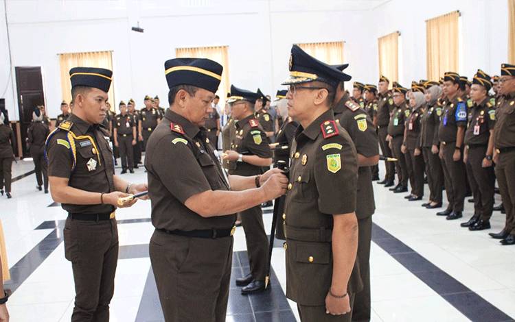 Kejari Dua Kabupaten dan Asisten Pengawasan Kejati Kalteng Resmi Berganti