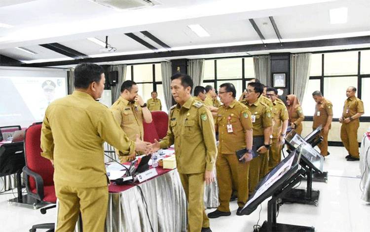 Pj Bupati Barito Utara Paparkan Evaluasi Kinerja di Kemendagri
