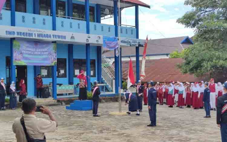 326 Siswa-siswi Peserta Didik Baru SMPN 1 Muara Teweh Ikuti MPLS