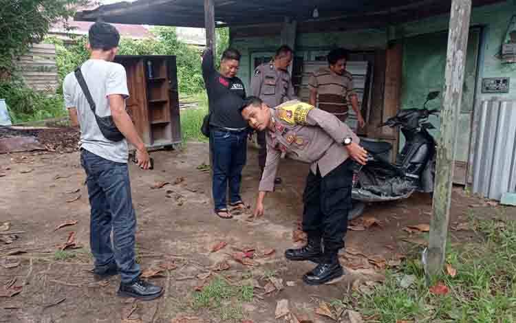 Personel Polsek Pahandut Lakukan Olah TKP Insiden Penusukan di Jalan Janah Jari