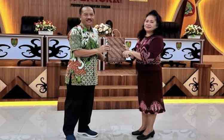 Inspektorat Kalteng Lepas Purna Tugas Auditor Madya Asda Saragih