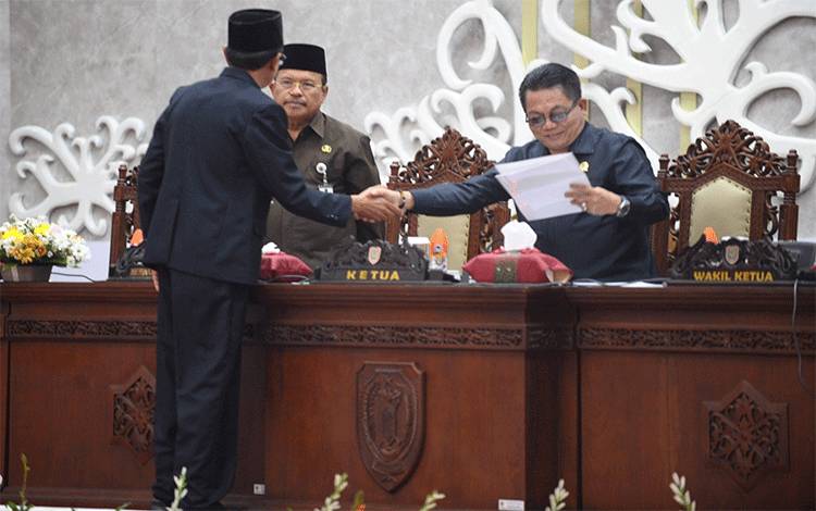 Ketua DPRD Kalteng Mendorong Masyarakat untuk Menjauhi Judi Online dan Offline