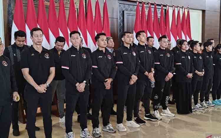 Tim Bulu Tangkis Indonesia Bertolak ke Paris Ikuti Olimpiade