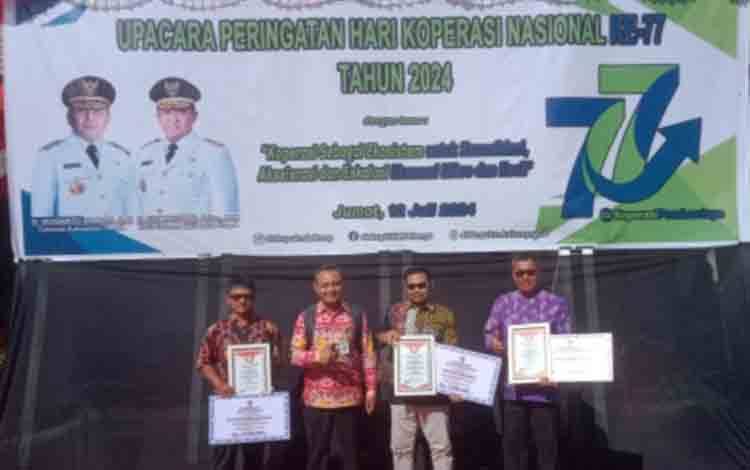 Tiga Koperasi Kobar Raih Penghargaan 'Koperasi Berprestasi Tingkat Provinsi Kalimantan Tengah'