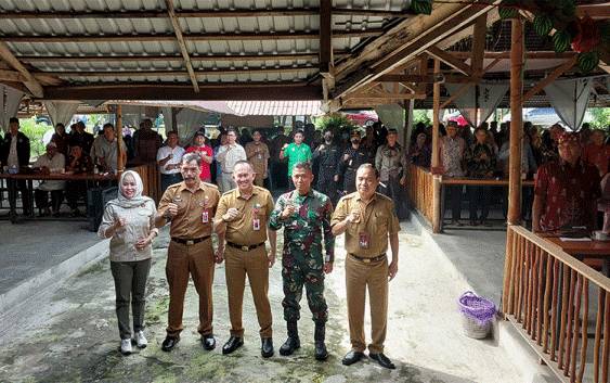 Jelang Pilkada, Pemkab Kapuas dan PWI Gelar Coffe Morning Bersama Organisasi Kemasyarakatan