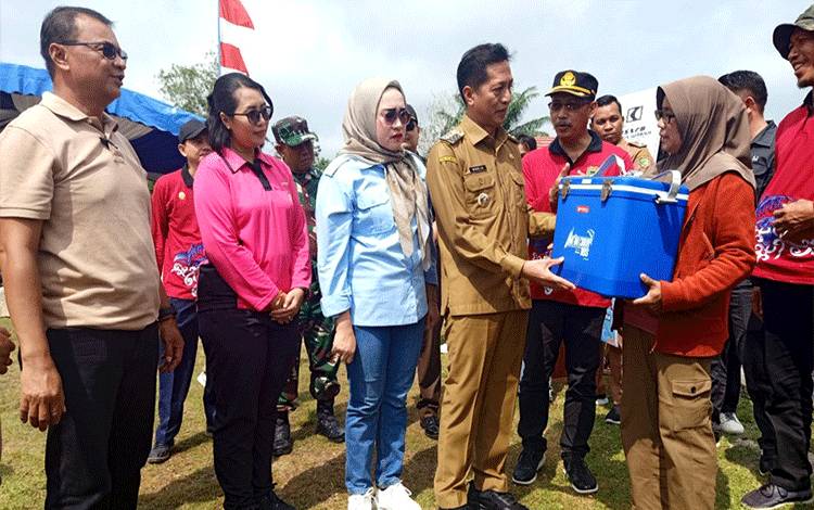 Pj Bupati Barut: Perlu Ada Pengaturan dan Pembatasan Penangkapan Ikan Guna Optimalkan Program Restocking