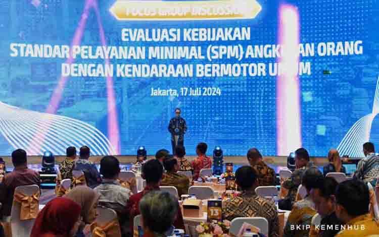 Menhub: Pembatasan Umur Kendaraan Angkutan Umum Perlu Dikaji Lagi