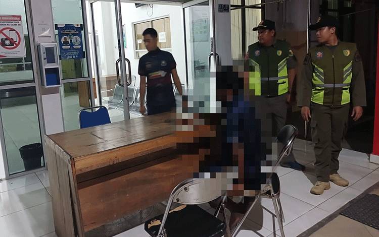 Tim Gabungan Evakuasi ODGJ ke RSJ Kalawa Atei