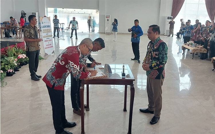 Resmi, Pemdes se Kapuas Mulai Gunakan CMS Kelola Keuangan Desa Agar Tingkatkan Transparansi