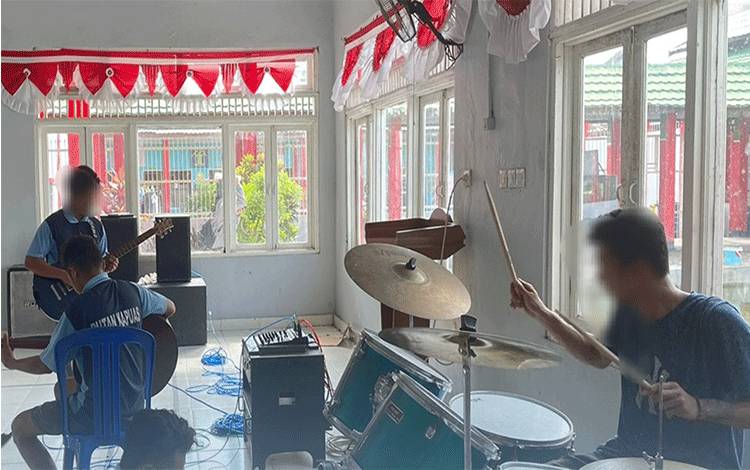 Rutan Kapuas Kembangkan Kemandirian WBP Lewat Latihan Band?