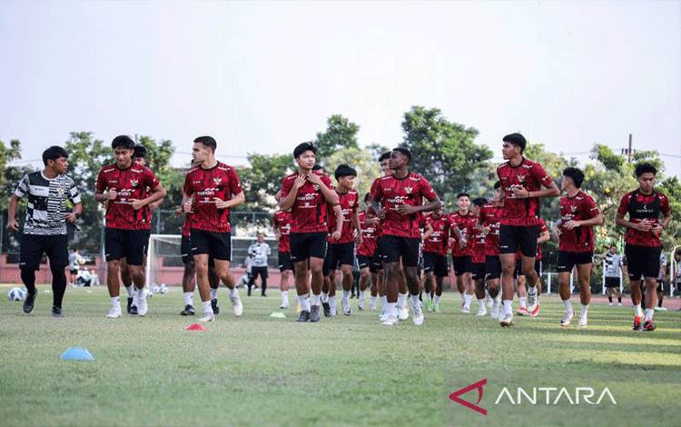 Indra Sjafri Ajak Pemain Diskusi Refleksikan Diri Jelang Lawan Kamboja