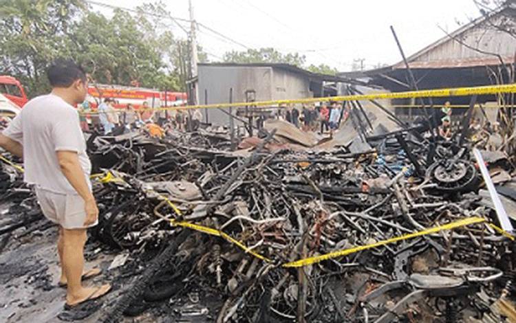 Kebakaran Bengkel di Palangka Ikut Hanguskan 20 Unit Motor
