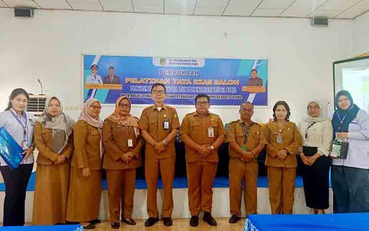 Disnakertranskop UKM Barito Utara Gelar Pelatihan Tata Rias Salon